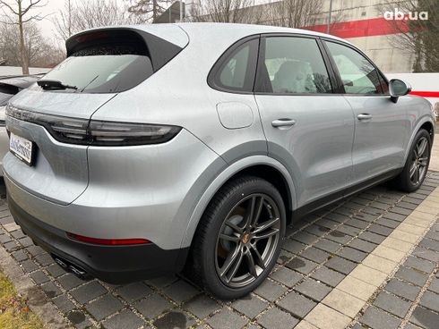 Porsche Cayenne 2021 - фото 29