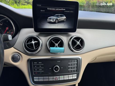 Mercedes-Benz GLA-Класс 2017 коричневый - фото 15