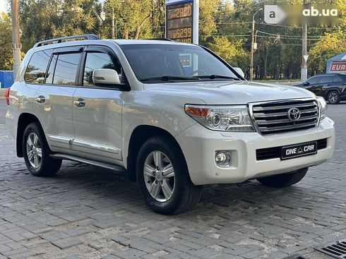 Toyota Land Cruiser 2014 - фото 3