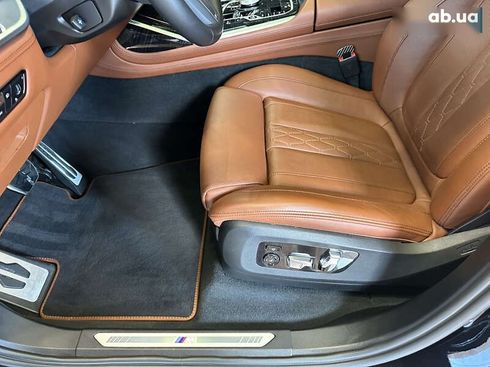 BMW X7 2023 - фото 24