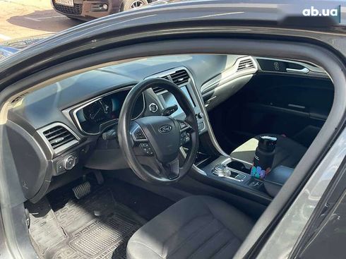 Ford Fusion 2017 - фото 9