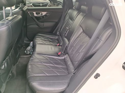 Infiniti FX-Series 2013 белый - фото 34