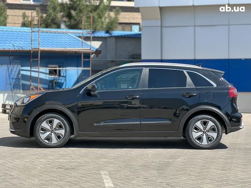 Kia Niro 2018 черный - фото 16