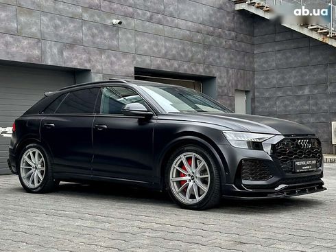Audi RS Q8 2020 - фото 13