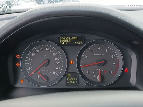 Volvo S40 2010 белый - фото 25