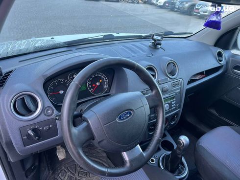 Ford Fusion 2011 белый - фото 17