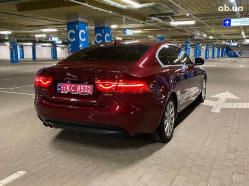 Jaguar XE 2016 - фото 4