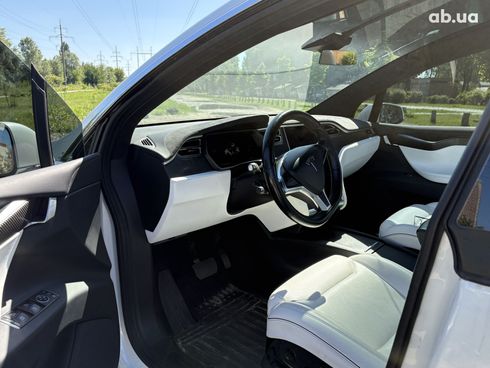Tesla Model X 2017 белый - фото 16