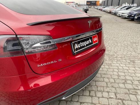 Tesla Model S 2016 красный - фото 11