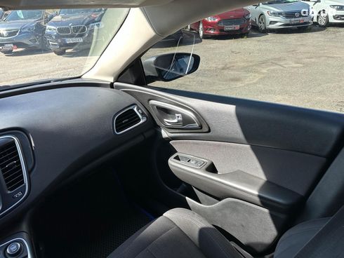 Chrysler 200 2015 серый - фото 17