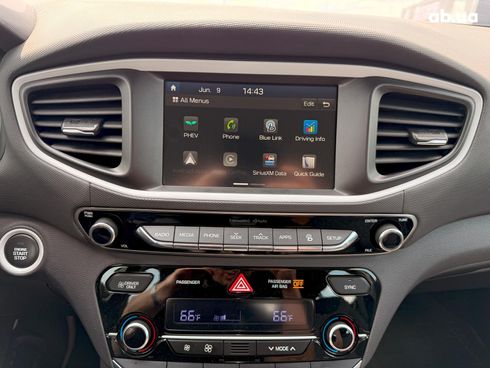 Hyundai Ioniq 2018 черный - фото 18