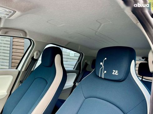 Renault Zoe 2014 - фото 20