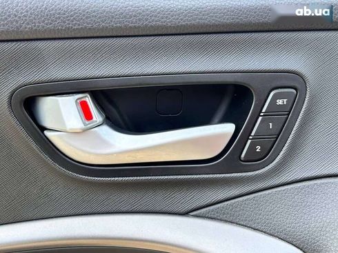 Hyundai Santa Fe 2014 - фото 16