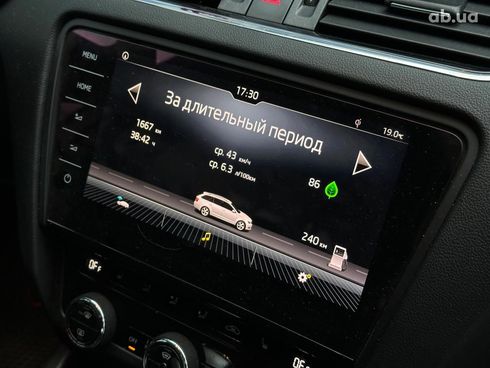 Skoda Octavia 2017 белый - фото 25
