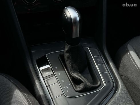 Volkswagen Tiguan 2019 черный - фото 33