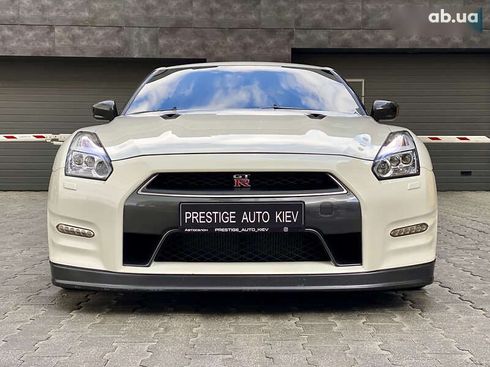 Nissan GT-R 2013 - фото 5