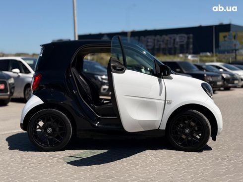 Smart Fortwo 2017 белый - фото 23