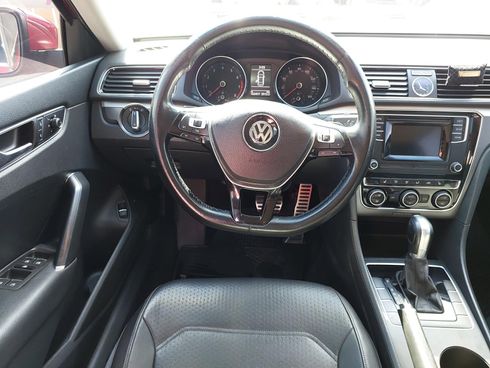 Volkswagen passat b7 2016 красный - фото 6