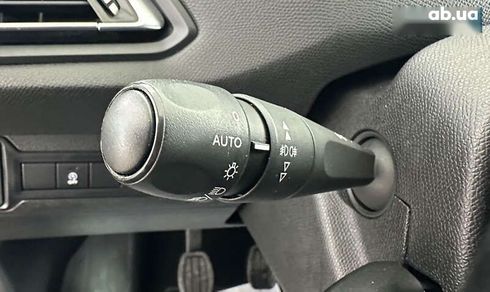 Peugeot 308 2019 - фото 11