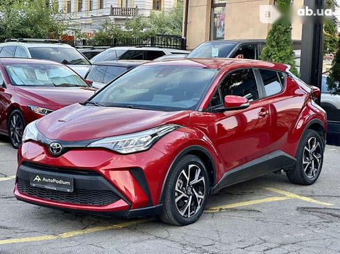 Toyota C-HR 2020 - фото 11