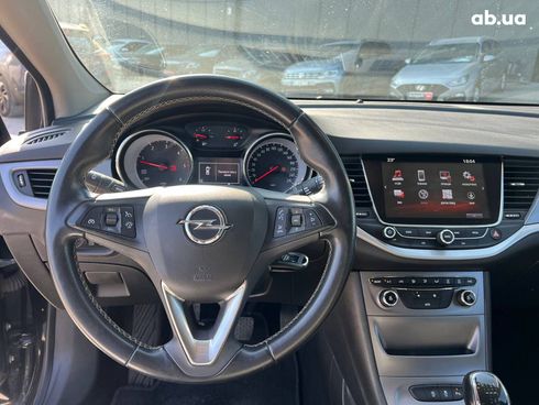 Opel Astra K Hatchback 2017 черный - фото 17