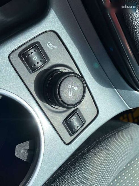 Ford C-Max 2012 - фото 14