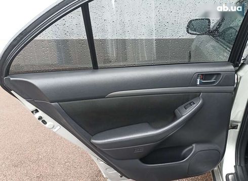 Toyota Avensis 2007 - фото 21