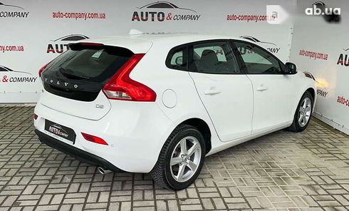 Volvo V40 2018 - фото 3