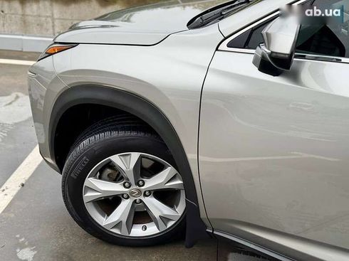 Lexus NX 2016 - фото 12
