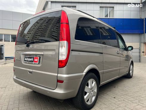 Mercedes-Benz Viano 2008 серый - фото 23