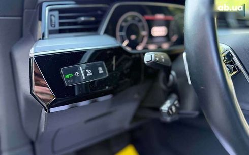 Audi E-Tron 2021 - фото 9