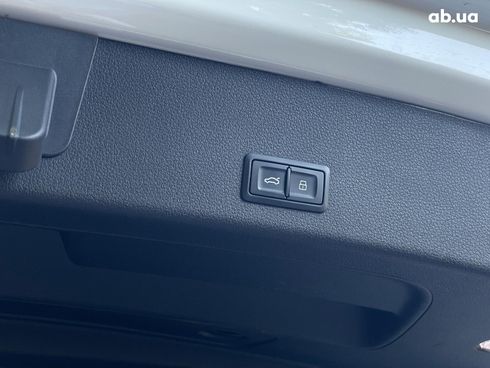 Audi E-Tron 2020 белый - фото 27
