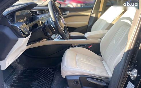 Audi E-Tron 2020 - фото 8