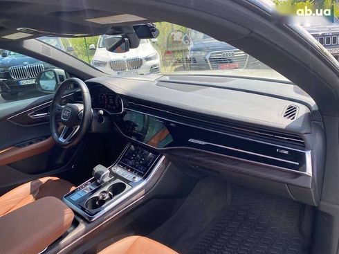 Audi Q8 2021 - фото 9