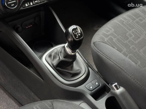 Kia Rio 2013 белый - фото 25