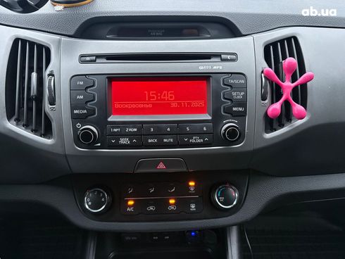 Kia Sportage 2014 белый - фото 24