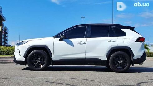 Toyota RAV4 2019 - фото 9