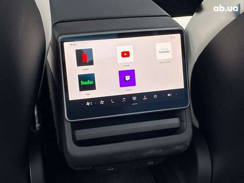 Tesla Model 3 2024 - фото 17