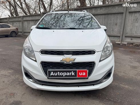 Chevrolet Spark 2013 белый - фото 4