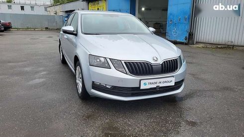 Skoda Octavia 2019 - фото 13
