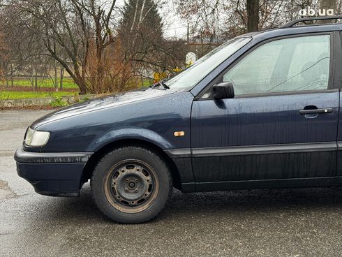 Volkswagen passat b4 1996 синий - фото 20