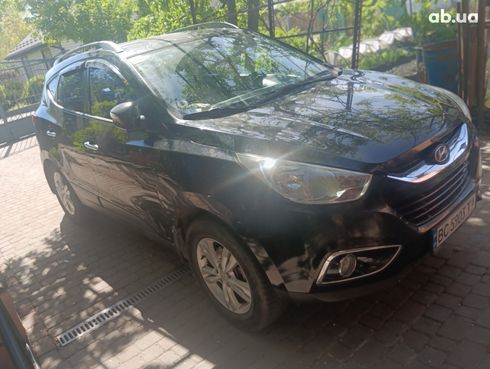 Hyundai ix35 2010 черный - фото 3