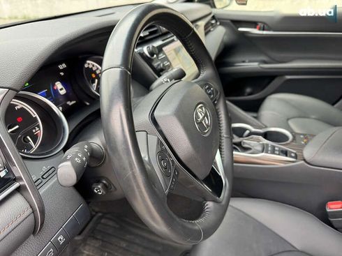 Toyota Camry 2019 - фото 15