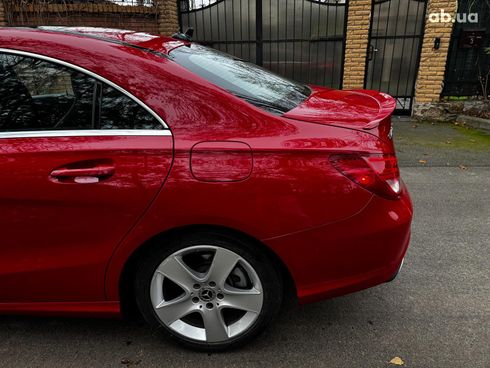 Mercedes-Benz CLA-Класс 2018 красный - фото 10