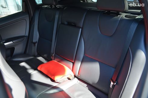 Volvo XC60 2017 черный - фото 18