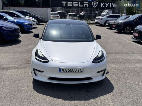 Tesla Model 3 2021 - фото 18