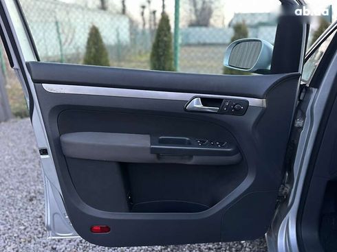 Volkswagen Touran 2008 - фото 19