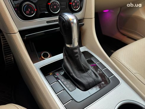 Volkswagen Passat 2012 белый - фото 23