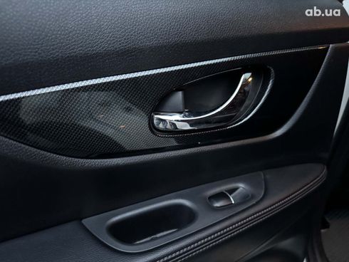 Nissan Rogue 2016 белый - фото 22