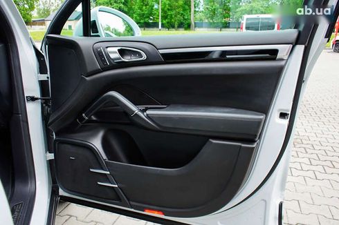 Porsche Cayenne 2017 - фото 28